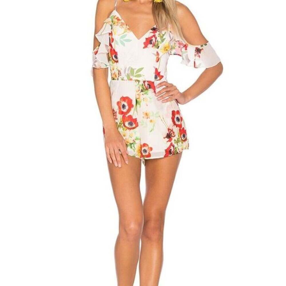 Yumi Kim Field Of Dreams Whimsical Romper Sz L White Cold-Shoulder Floral